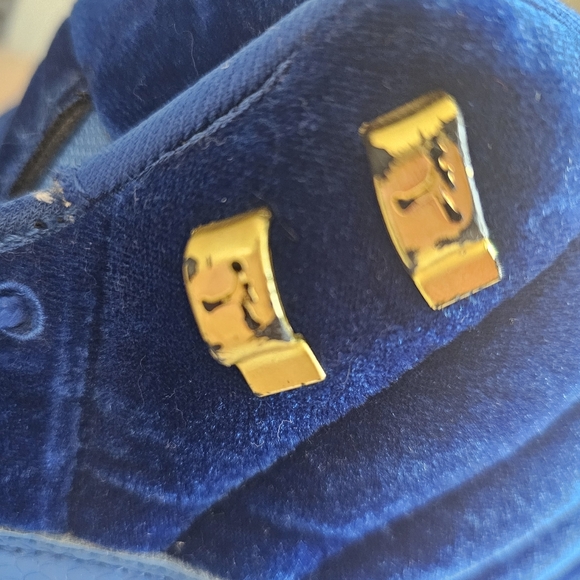 Jordan 12 Retro Blue/Gold Velvet Sneakers Men’s 11 Rare 2019 Vintage Release - Picture 13 of 14